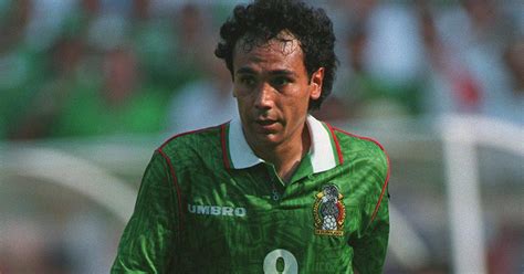 Watch: Reacting to Hugo Sanchez - Mexico's greatest player - Planet ...