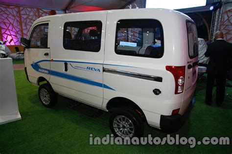 Mahindra Maxximo electric Auto Expo rear quarter