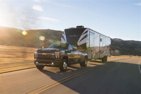 2020 Chevy 3500 Towing Capacity: Closer Look at New Silverado HD