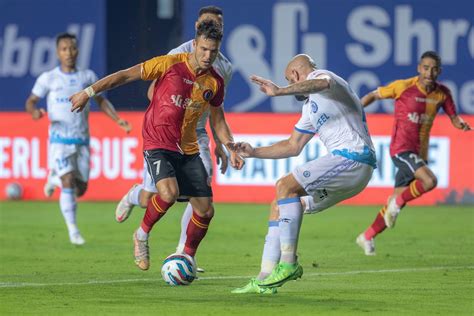 Isl Sc East Bengal And Jamshedpur Fc Play Out Draw In