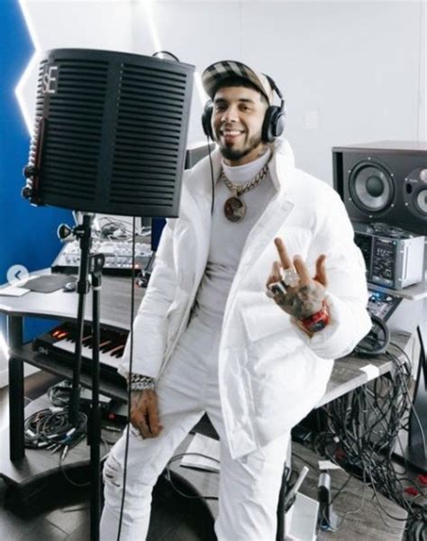 Anuel Asegura Que Los Hombres No Lloran Los Hombres Facturan