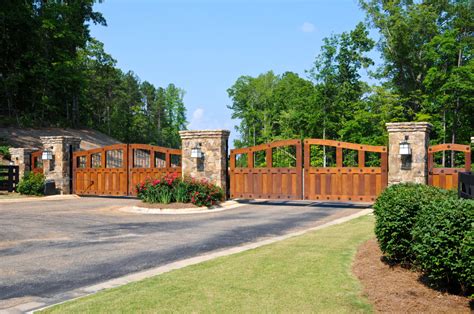 American Fence Company Of Lincoln Ne Residential And Commercial Fencing