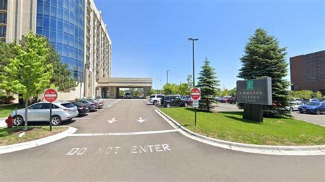 Embassy Suites Minneapolis Airport Hotel Parking | WAY