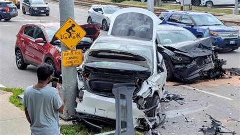 3 Vehicles Extensively Damaged After Crash In Kitchener Ctv News