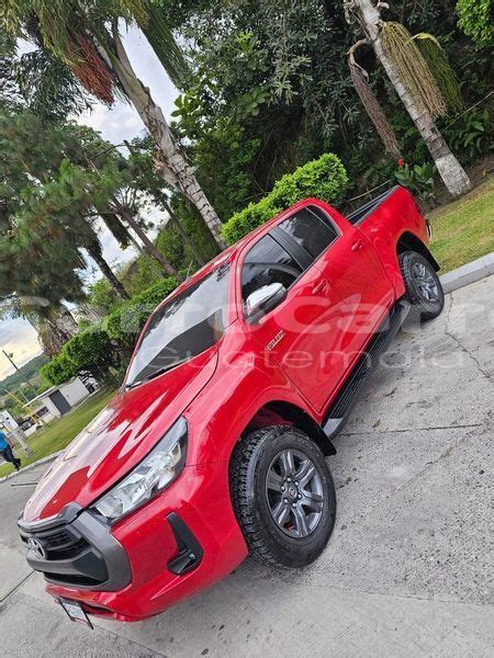 Comprar Usados Carro Toyota Hilux Rojo En Guatemala En Guatemala