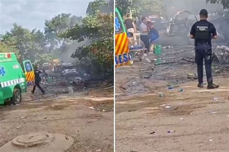 Explota Camioneta Cargada Con Pirotecnia Y Una Mujer Pierde La Vida En