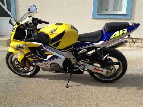 Honda Cbr Fs Valentino Rossi Replica Bestes Angebot Von Honda