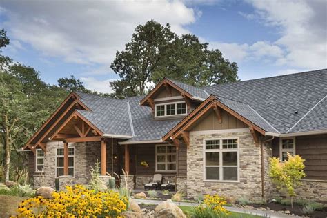 One Story Craftsman House Plan With Oversized Laundry Room 9215