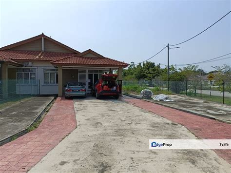 SEMI D Single Storey Corner Lot Taman Indah Puteri Salak Tinggi