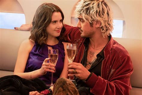 Foto De Avan Jogia As Escolhas Do Amor Fotos Laura Marano Avan