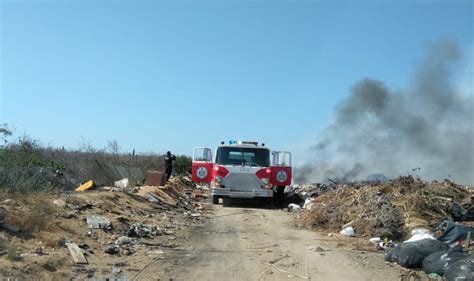 Tardan 3 Horas En Sofocar Incendio En El Basurero De El Pescadero