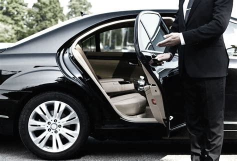 Luxury Personal Chauffeur Service Toronto Hire Private Driver In Toronto