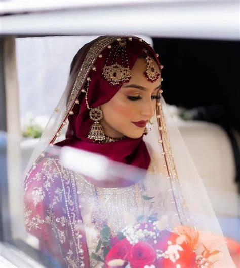 Pin By Aasia On Almacenamiento Rápido In 2024 Hijab Bride Muslim Bride Bridal Hijab Styles