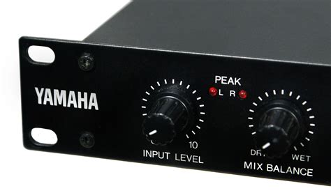 Цифровой ревербератор YAMAHA REV100 - Rio-Music
