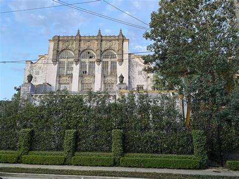 La Casa de Castille. Harmony Street, New Orleans : r/AbandonedPorn