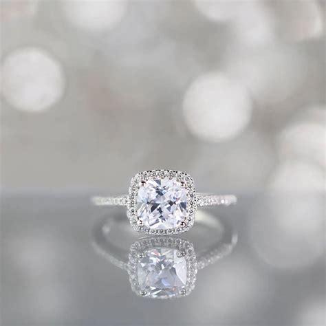 The 20 Best Fake Engagement Rings Of 2022 By Brides