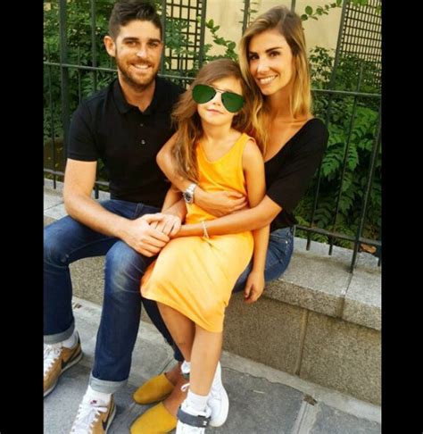 Photo Alexandra Rosenfeld Son Petit Ami Etienne Et Sa Fille Ava Sur