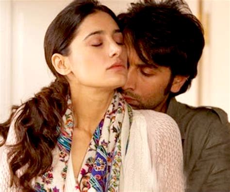 Check Out Ranbir Nargis HOT Bed Scene Rockstar VIDEO