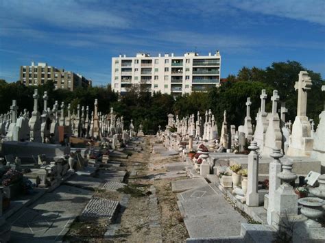 CIMETIÈRE SAINT PIERRE 380 rue Saint Pierre Marseille France