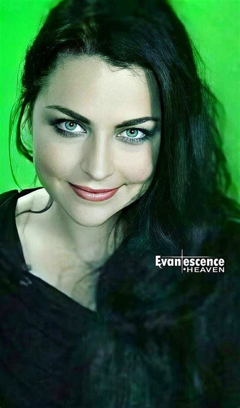 Pin By Tony Toranza On That S Entertainment Amy Lee Amy Lee