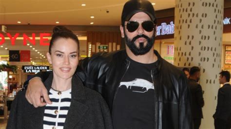 Burak Z Ivit Ve E I Fahriye Evcen In A K Dolu Avm Turu Magazin