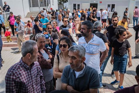 Chp Supporters Under Fire For Targeting Türkiyes Quake Survivors