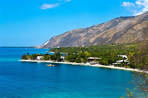 720 Haiti Coastline Stock Photos Pictures And Royalty Free Images Istock