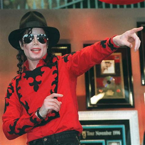 Michael Jackson Estate Set To Sell Music Catalogue Worth Us Mil