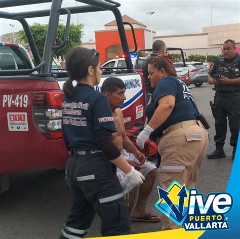 Puerto Vallarta on Twitter Héroe sin capa Un hombre terminó