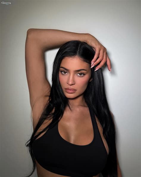 Kylie Jenner Nude Photos Videos TheFappening