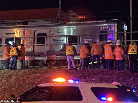 3 People Killed In Train Vehicle Collision On Long Island Daily Mail