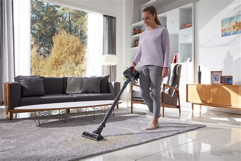 Cleaning with the New LG CordZero A9 Kompressor