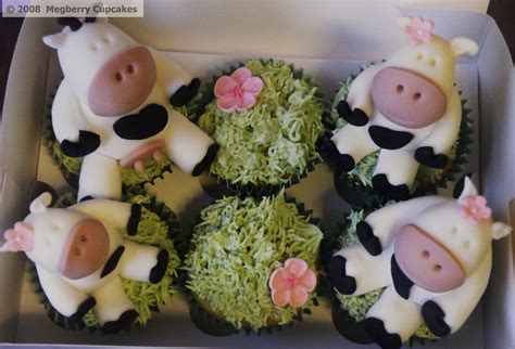 Moooo Cow Cupcakes - CakeCentral.com