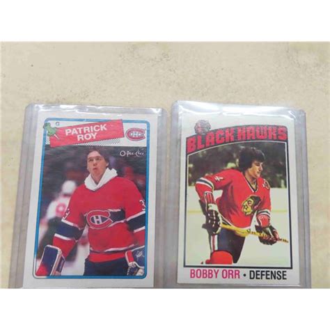 (4) Hockey Cards : Patrick Roy , Bobby Orr , Dale Hawerchuk