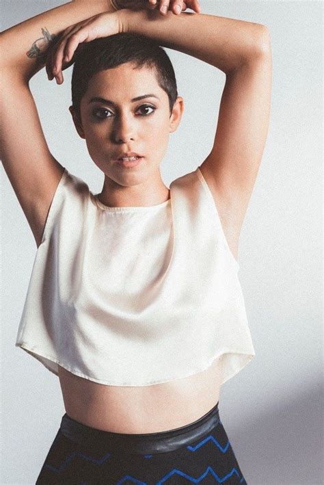 Rosa Salazar Photo Shoot In 2019 Kristen Stewart Hair Maze Runner