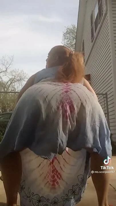 Une Bonne MILF Free HD Porn Video XHamster