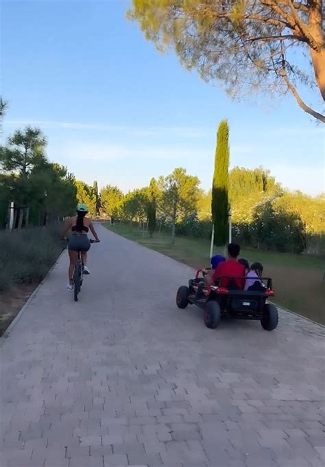 Holofote Georgina Rodriguez Partilha Momento Divertido Filhos Ao