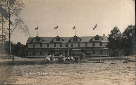 Sandy Beach Hotel, Dewey Lake Dowagiac, MI Postcard