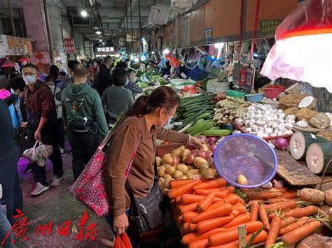 沙园市场肉菜供应充足