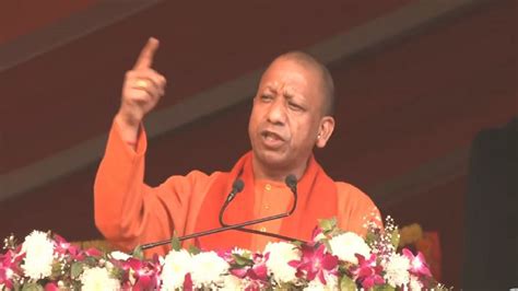 Cm Yogi Adityanath Flags Off Projects Worth 11000 Crore For Urban Development Amar Ujala