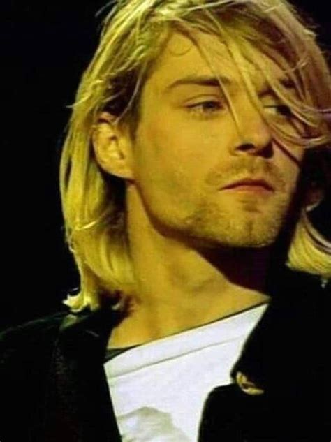 Pin De Jingjingleo Em Kurt Kurt Cobain Corte Longo Cabelo Nos Ombros