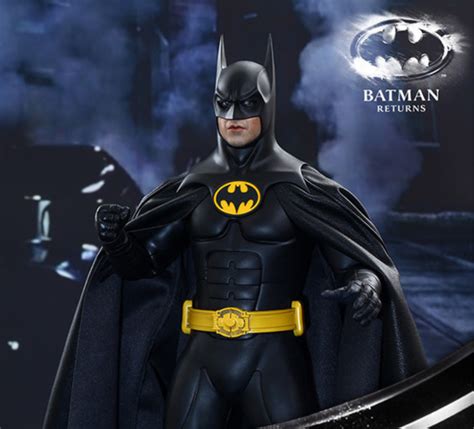 Batman Returns Sixth Scale Figure By Hot Toys Egyfigures Collectibles