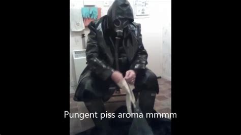Wanking Wearing Piss Soaked Rubber Gloves Gay Man Porn XHamster
