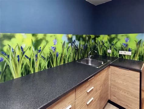 Фартук для кухни из стекла цветы - 81 фото