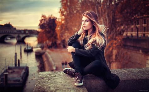 Portrait Depth Of Field Face Wavy Hair Lea Cuvillier Women Blonde