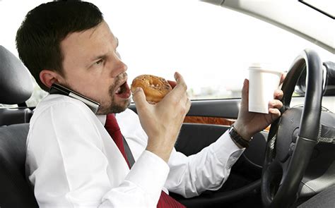 Safety Thursday 6 Tips To Reduce Distractions While Driving