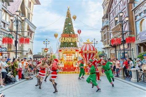 Nh Ng A I M Trang Tr Noel Ph Qu C T A Check In Hot Hit