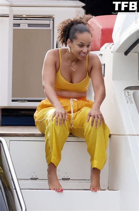 Alicia Keys Aliciakeys Nude OnlyFans Leaks Fappening FappeningBook