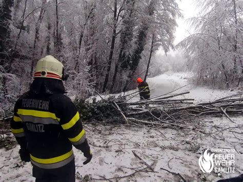 Mehrere Technische Eins Tze Nach Wintereinbruch Ff Gamlitz