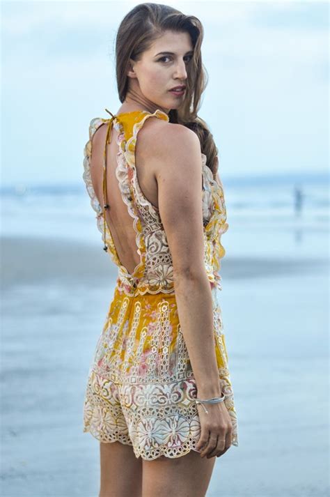 Hot Sexy Wendy Gilmour Bikini Pics